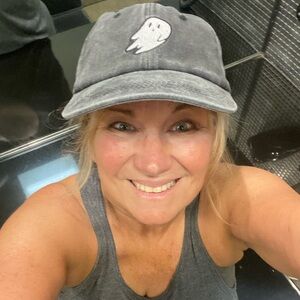 Meet your Posher, Michele